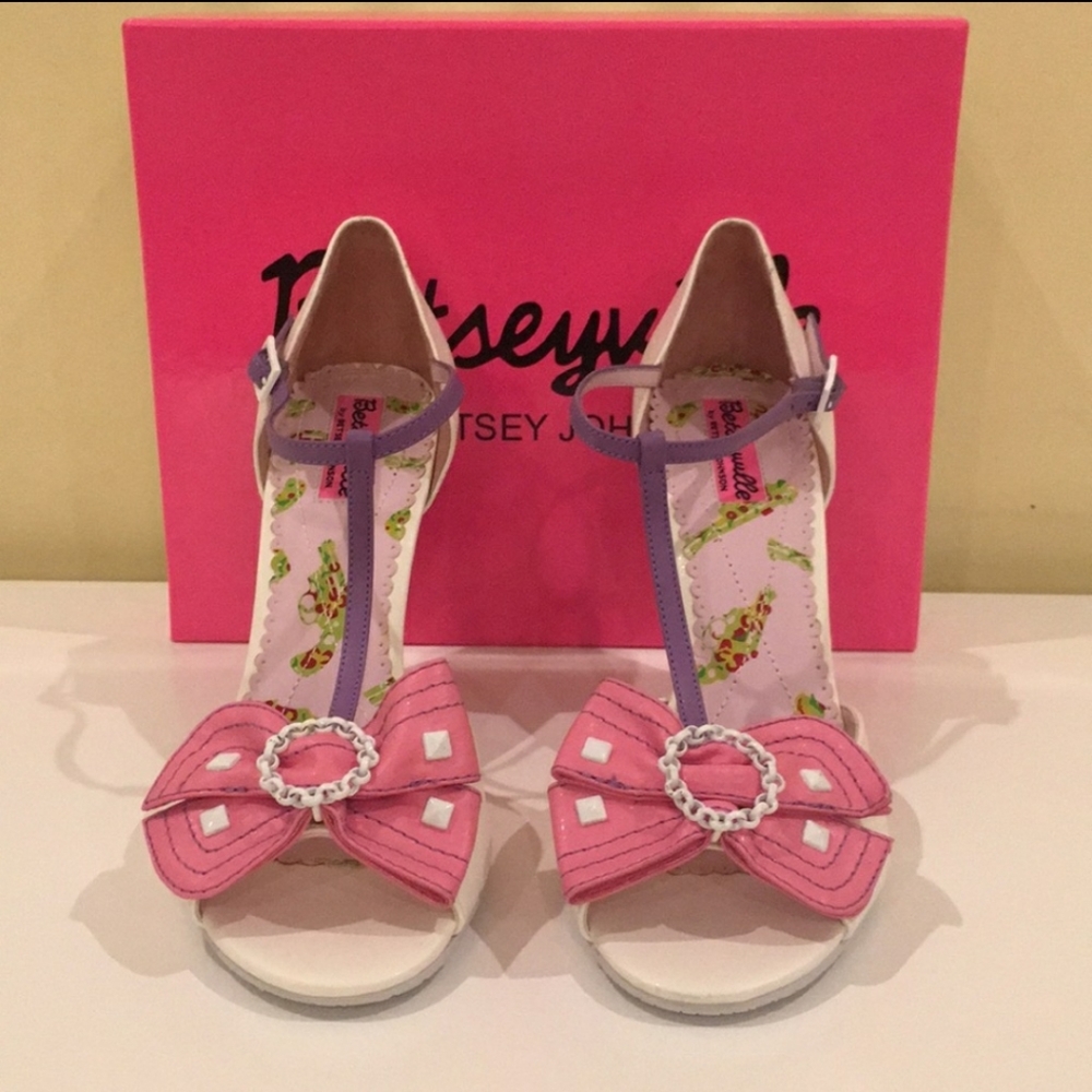 Brand new Betsyville Heel Sandals